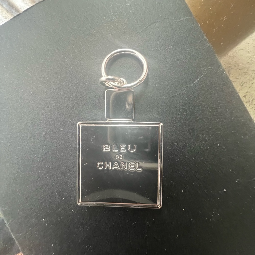 Bleu de chanel charm - Picture 3 of 3
